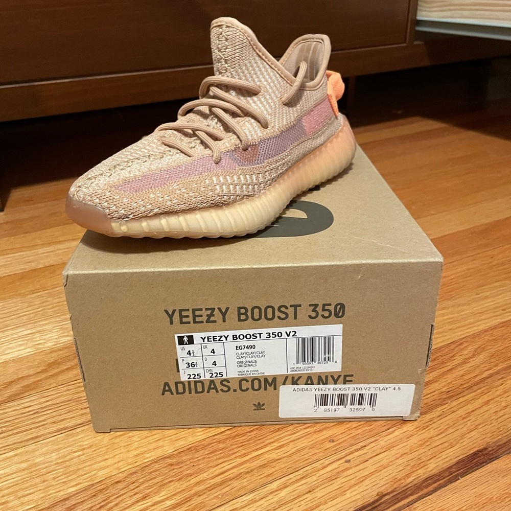 Yeezy Boost 350 Clay